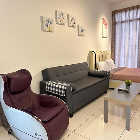 Beacon Exec Suites# Msg Chair#Disney Hotstar George Town Eksteriør billede