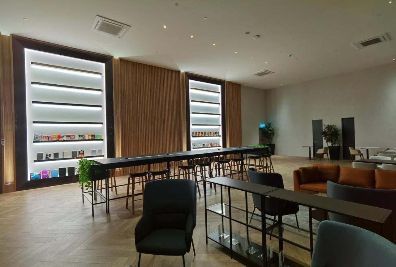 Beacon Exec Suites# Msg Chair#Disney Hotstar George Town Eksteriør billede