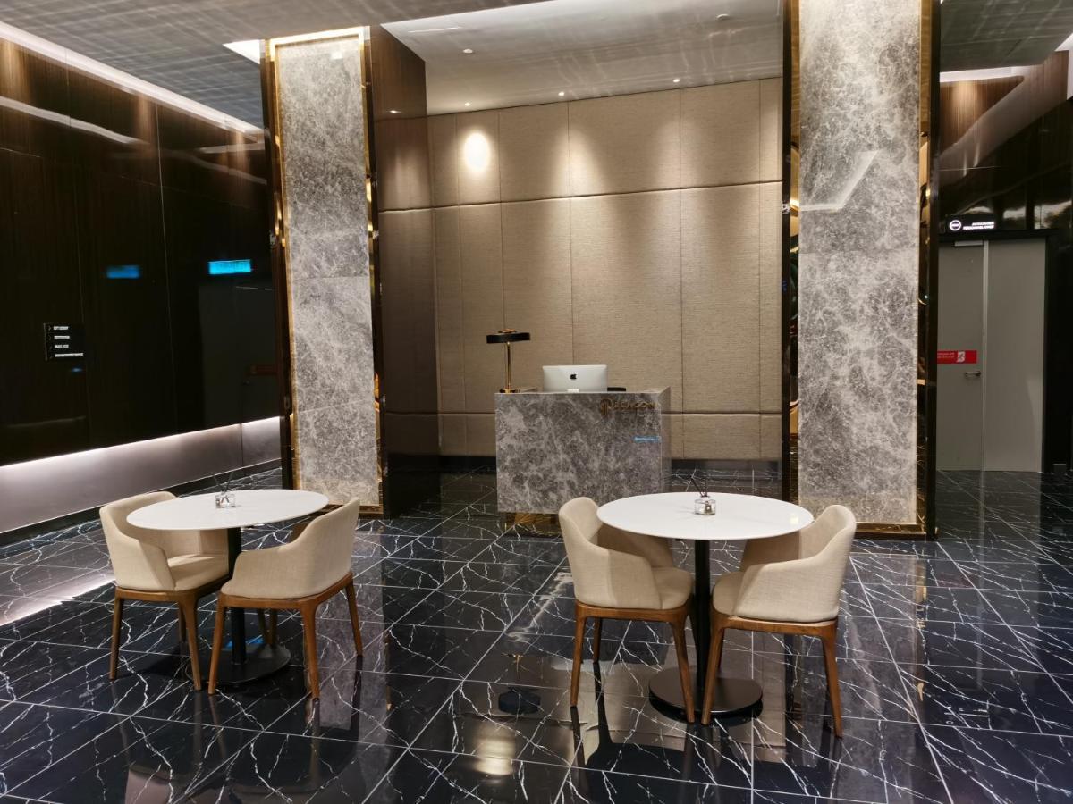 Beacon Exec Suites# Msg Chair#Disney Hotstar George Town Eksteriør billede