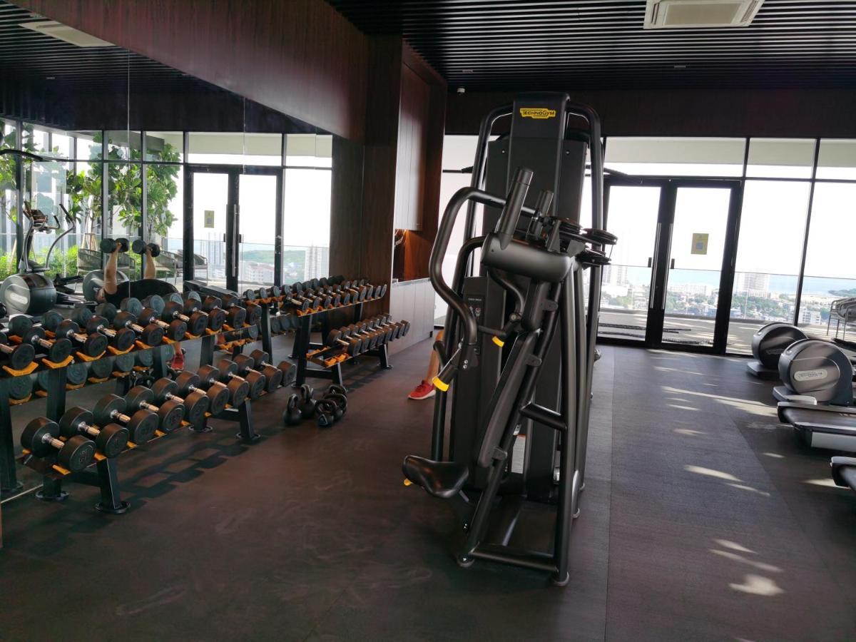 Beacon Exec Suites# Msg Chair#Disney Hotstar George Town Eksteriør billede