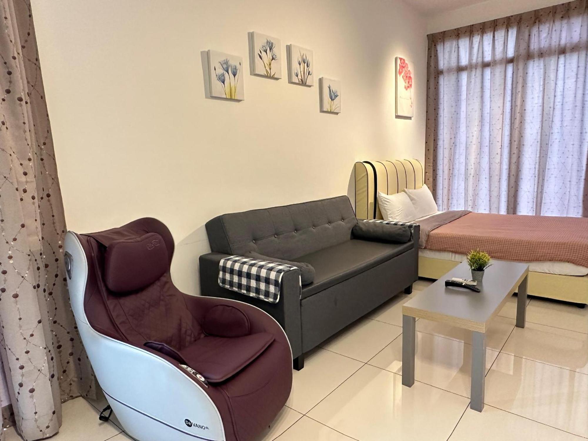 Beacon Exec Suites# Msg Chair#Disney Hotstar George Town Eksteriør billede